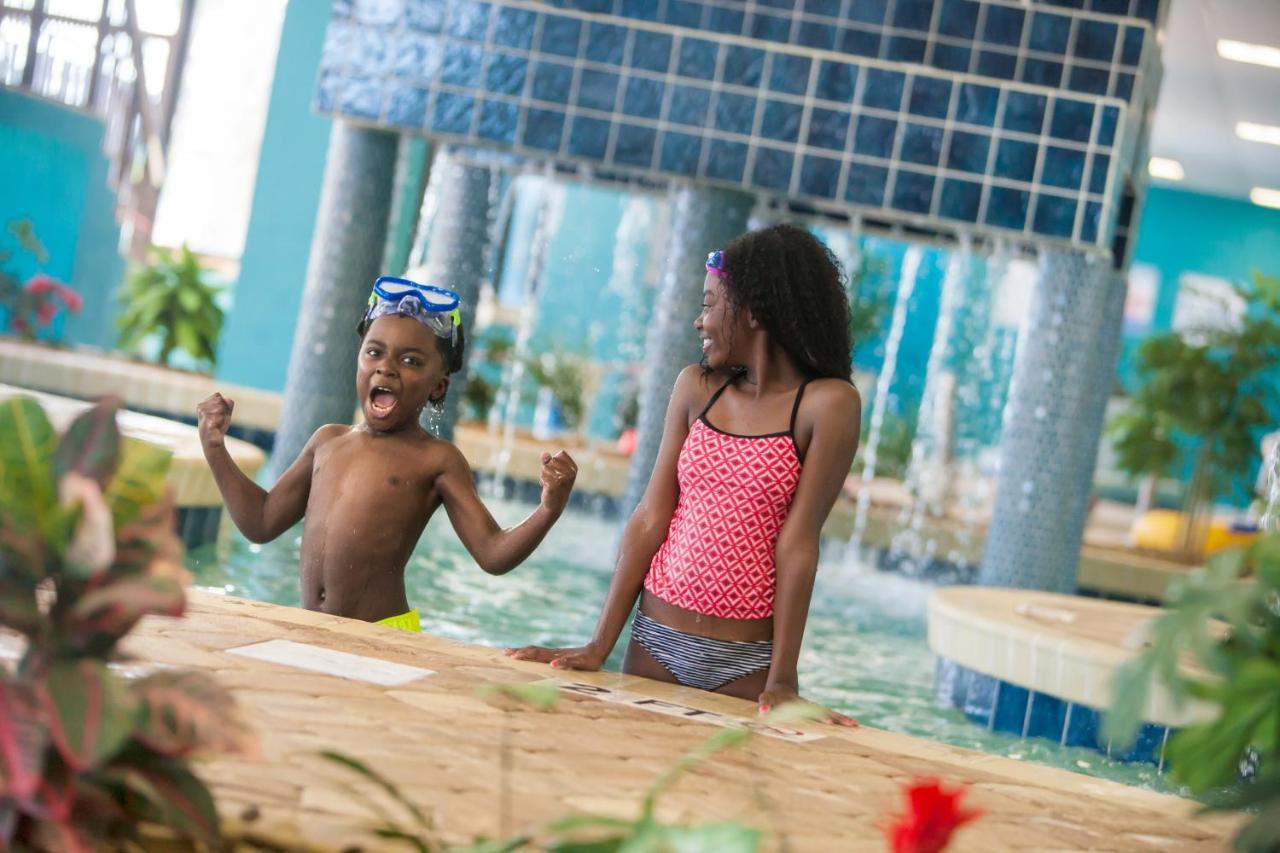 מירטל ביץ' Landmark Resort מראה חיצוני תמונה